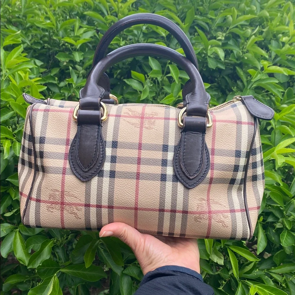 🤎100% Authentic Burberry Haymarket bowling bag🤎Chocolate Check Chester Satchel🤎 - Picture 7 of 16